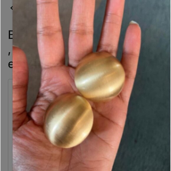 Big gold dome earrings stud large , huge, round gold earrings , chunky gold - Picture 2 of 6